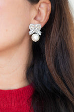 Load image into Gallery viewer, Collette Bow & Pearl Earrings