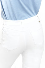 Load image into Gallery viewer, 27" Luxe Demi Boot Jean w/ Sharkbite Hem in White