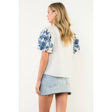 Load image into Gallery viewer, Puff Sleeve Embroidered Detail Top