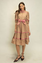 Load image into Gallery viewer, Scallop Trim Tiered Midi Dress
