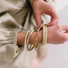 Load image into Gallery viewer, Metallic Gold Mix Bangle Set
