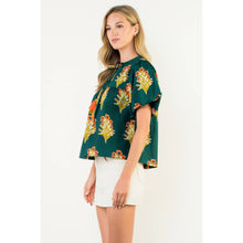 Load image into Gallery viewer, Green Puff Sleeve Floral Detailed Tie Tassel Top
