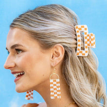 Load image into Gallery viewer, Lola Orange &amp; White Beaded Claw Clip
