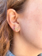 Load image into Gallery viewer, Solid Bow Gold Stud Earring

