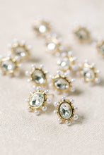 Load image into Gallery viewer, Crystal Pearl Oval Stud Earrings
