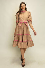 Load image into Gallery viewer, Scallop Trim Tiered Midi Dress
