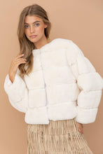 Load image into Gallery viewer, Faux Fur Ivory Jacket
