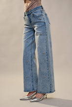 Load image into Gallery viewer, Bow Embellished Straight Leg Jeans
