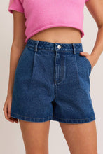Load image into Gallery viewer, Pleated Denim Shorts
