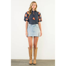 Load image into Gallery viewer, Embroidered Navy Flower Puff Sleeve Tassel Top
