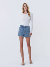 Load image into Gallery viewer, Super High Rise DaisyEmbroidered Denim Shorts
