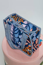 Load image into Gallery viewer, Navy Mini Quilted Fabric Cube Bag
