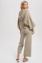 Load image into Gallery viewer, Ribbed Waist Band Sweater Pants
